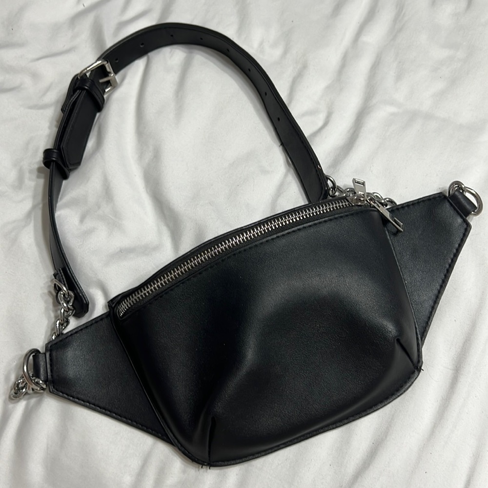 Fanny pack